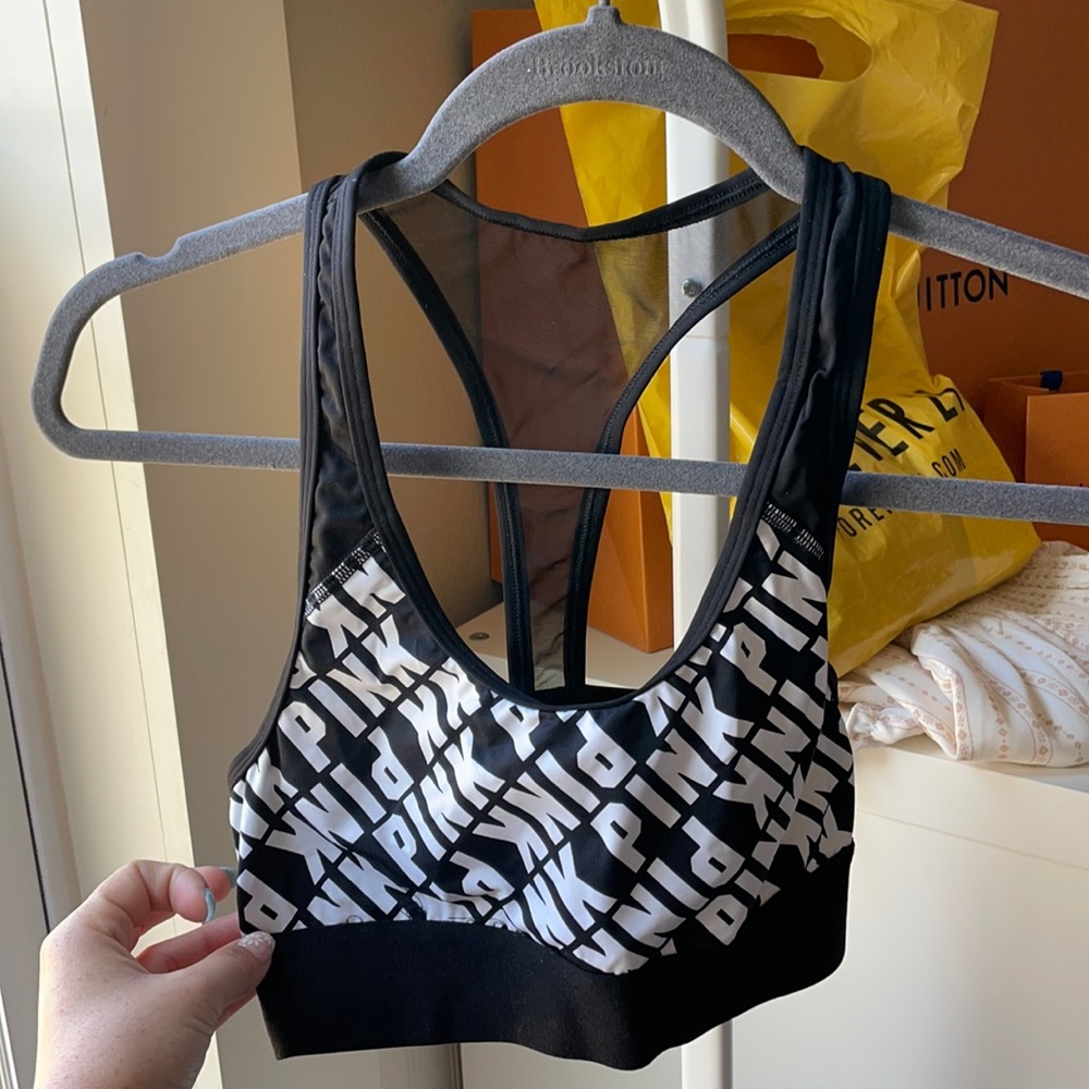 PINK sports bra size XS